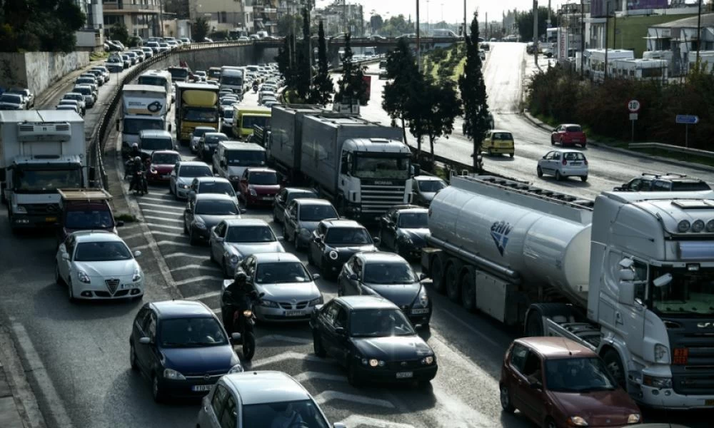 Τροχαίο στον Κηφισό: Μποτιλιάρισμα χιλιομέτρων
